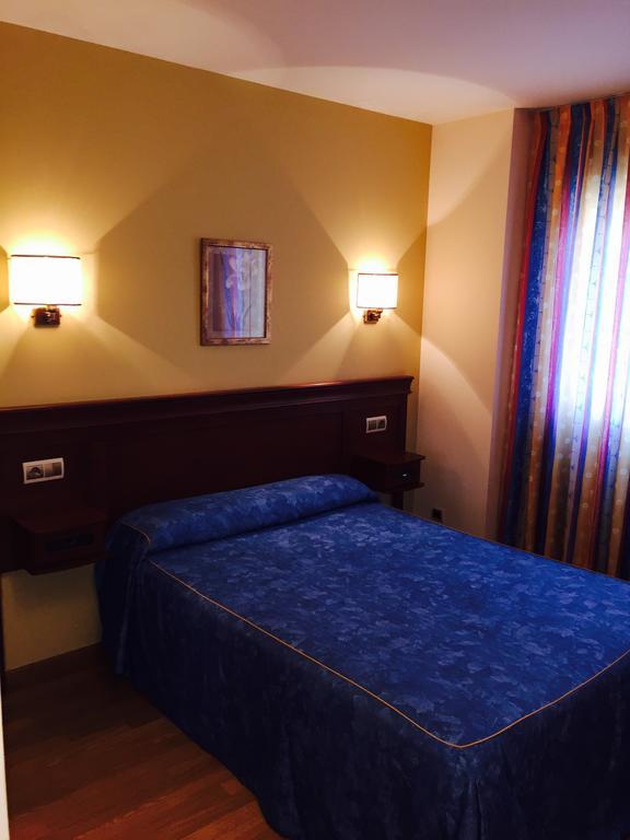 Hostal Tio Pepe II Bembibre  部屋 写真