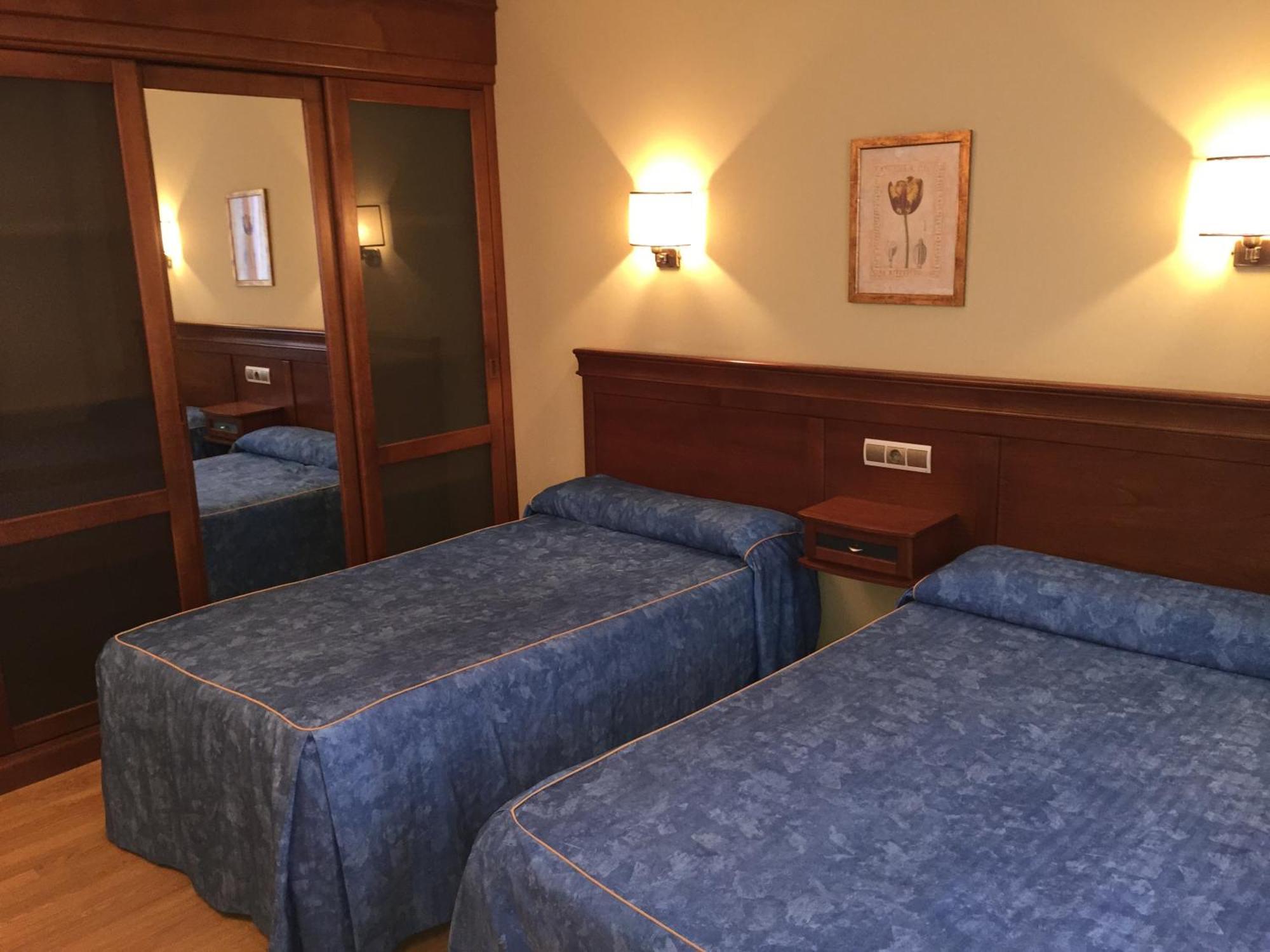 Hostal Tio Pepe II Bembibre  部屋 写真