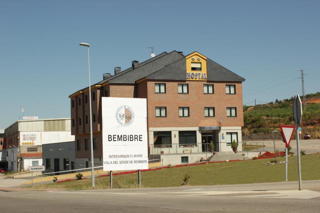 Hostal Tio Pepe II Bembibre  エクステリア 写真