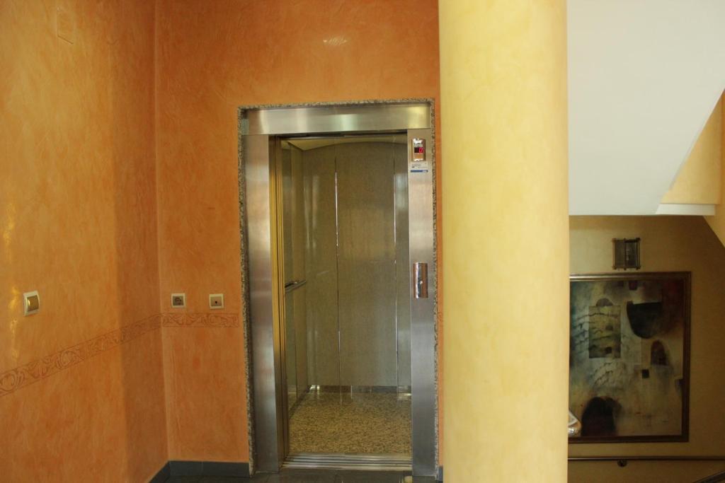 Hostal Tio Pepe II Bembibre  エクステリア 写真