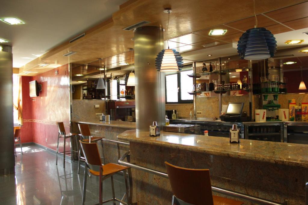 Hostal Tio Pepe II Bembibre  エクステリア 写真