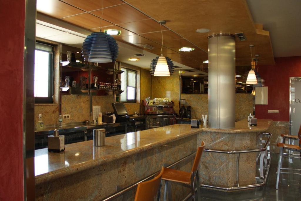 Hostal Tio Pepe II Bembibre  エクステリア 写真