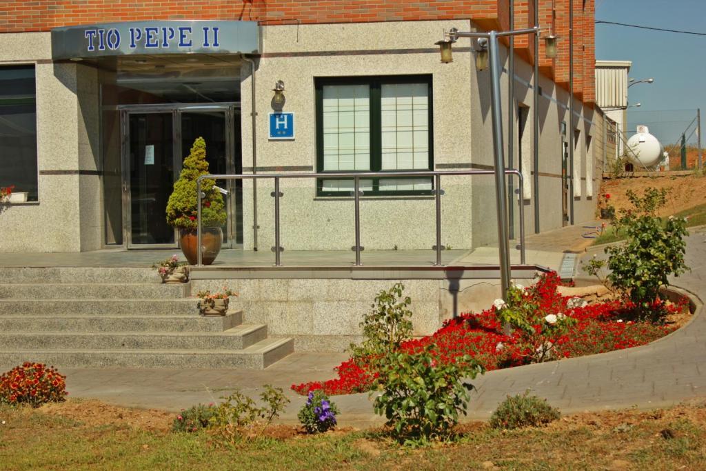 Hostal Tio Pepe II Bembibre  エクステリア 写真